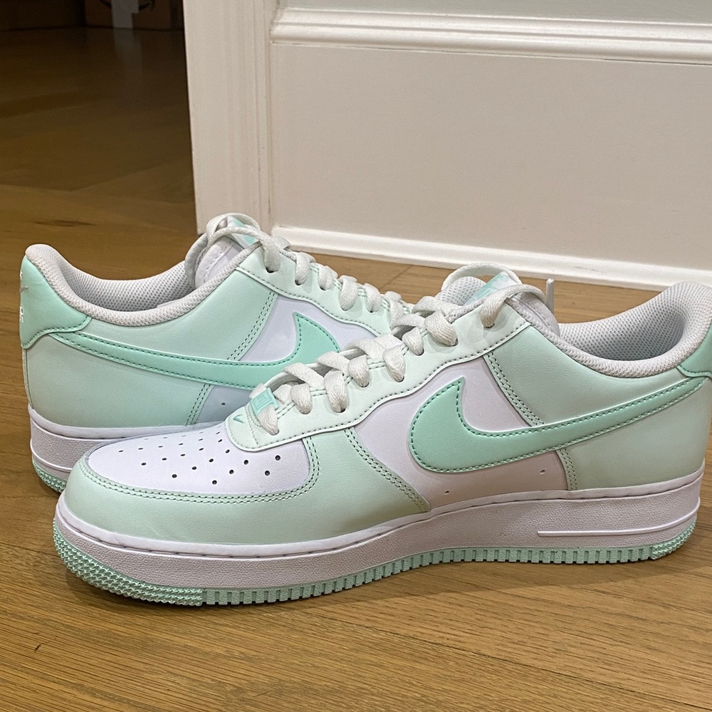 Nike Men's Mint Green and White Sneakers